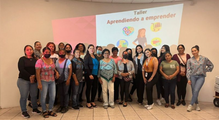INMUJER impartió el taller de emprendimiento económico para mujeres en Rosarito