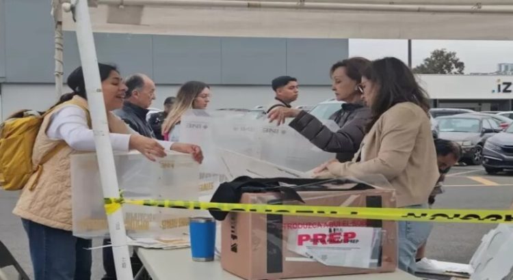 Instalan casillas para votar en Tijuana, algunas con retrasos