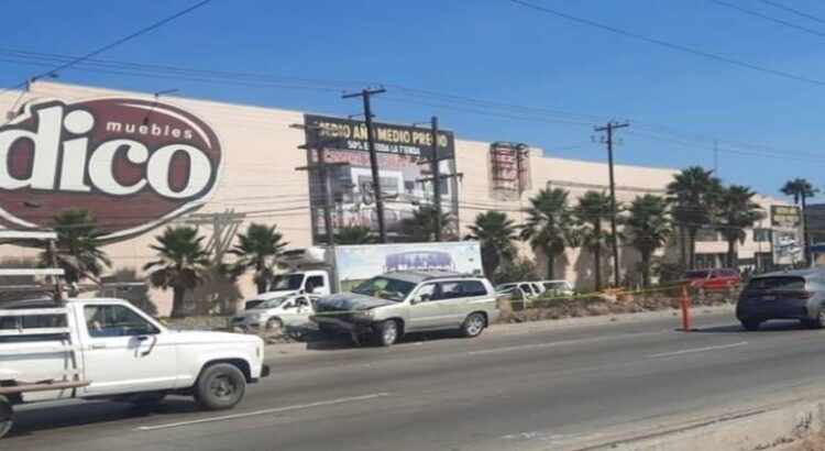 Ataque en carretera libre Tijuana-Rosarito deja un muerto y una mujer lesionada