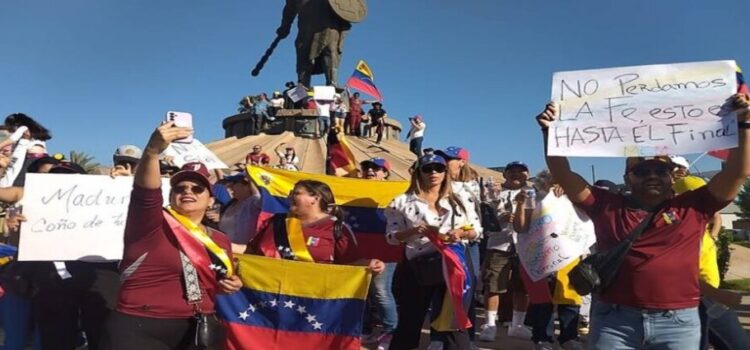 Venezolanos exigen desde Tijuana una Venezuela Libre