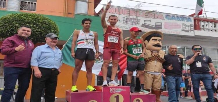 Valdez y Mendoza fueron los ganadores de la 42 carrera del Día de la Independencia