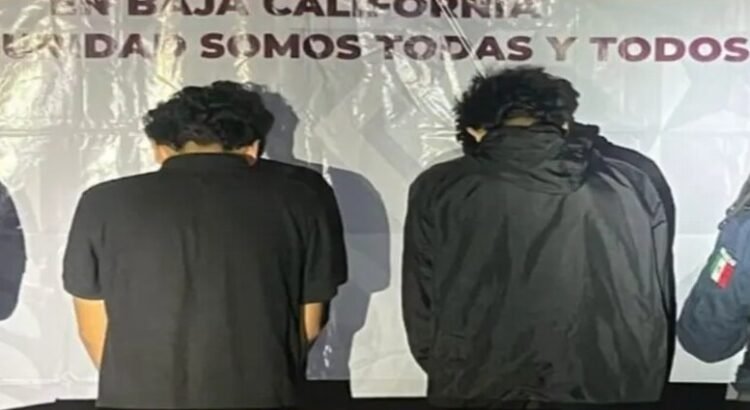 Detienen a dos menores armados tras abrir fuego contra agentes