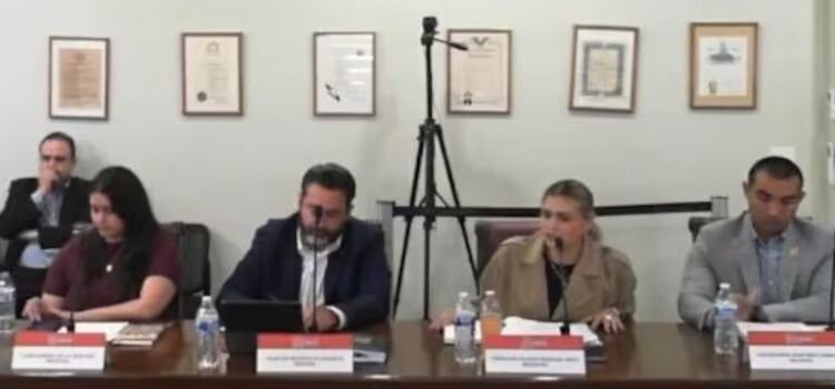 Regidora de Rosarito denuncia retención de expedientes de policías suspendidos