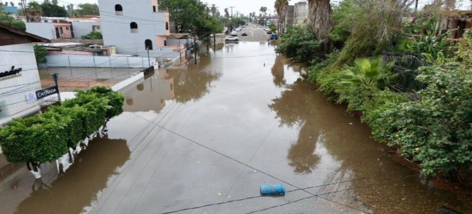 Gobernadora de Baja California niega declaración de desastre por “Rachel” en Ensenada
